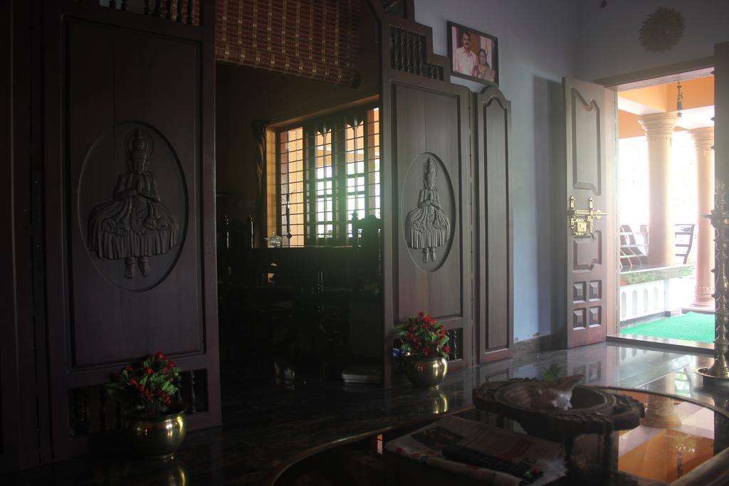 Navendu Home Stay Alappuzha Экстерьер фото